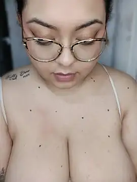 Anna_Lucia88 - Flash tits 🍒