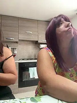 Chatroom XXX en direct de SinfulMarkedQueens