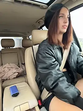 DollyTall - pinch my nipples so hard + moans 🥵
