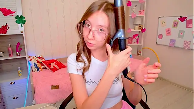 ErotickMonick - suck dildo 3 min