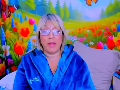 indianroxy XXX чат на живо