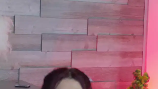 Chatroom XXX en direct de LunaHart