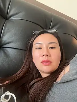 Yioyio-666 - 小粉链接控制2分钟，最后一个完成可得