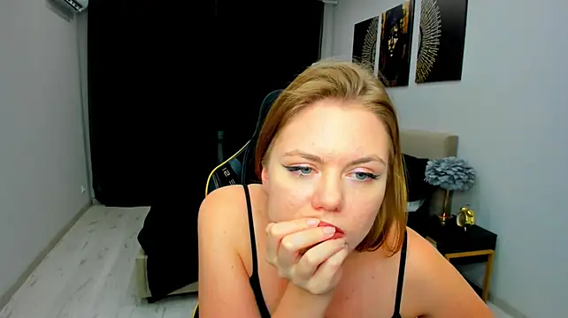 Chat XXX ao vivo de Strawberrye