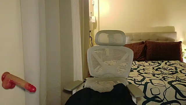 Chat XXX en directo de AlloraMarie