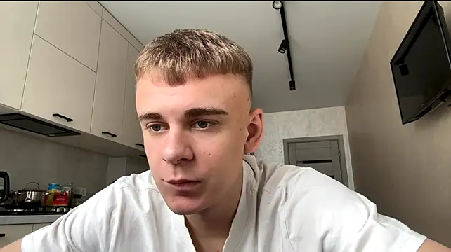 XXX chat uživo modela SoloFury