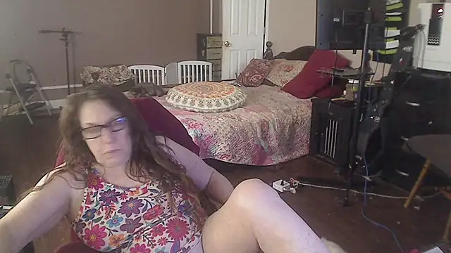 Ireallysquirt's Live XXX Chat