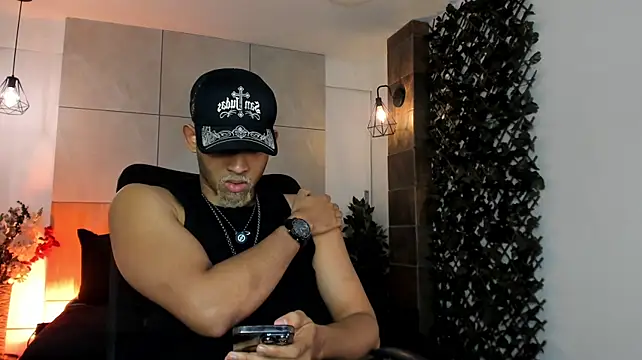 B_Wild – Naživo XXX chat