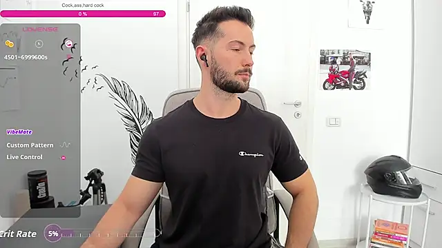 Živý XXX chat ZackFraser