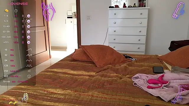 Biondasexyyy - dildo nel culo