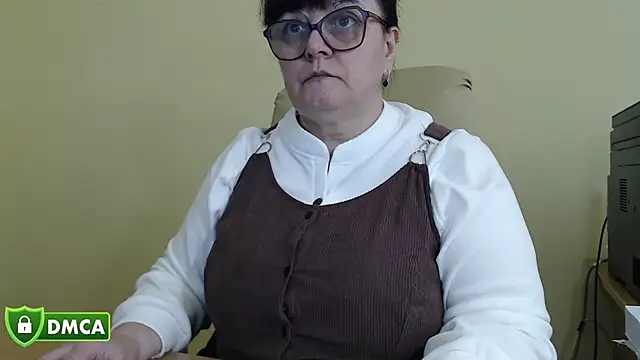 Živý XXX chat BrandiOhNight