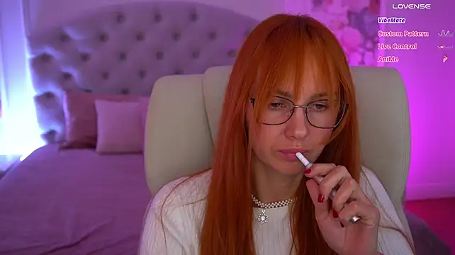GingerGaze's Live XXX Chat