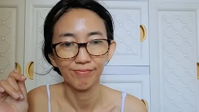 Chat XXX en directo de ClitGodess