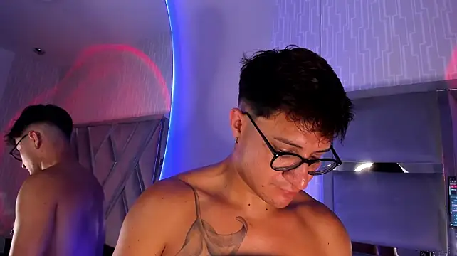 Hassbyd Chat XXX in diretta