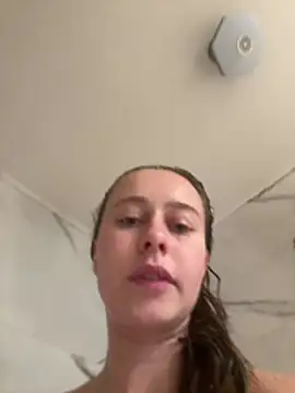 Kisacka Adlı Modelin Canlı XXX Sohbeti
