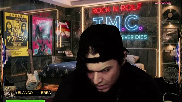chino_roz's Live XXX Chat