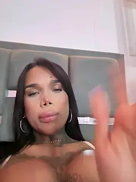 Chat XXX en directo de 12INCHXIMENAXXX