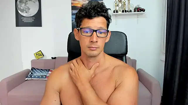 BrutusK08 Chat XXX in diretta
