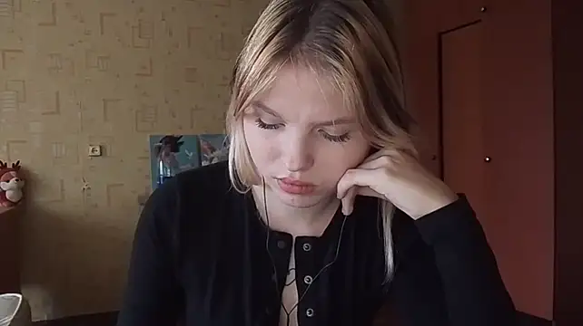 MargoTray - show my fit ass close