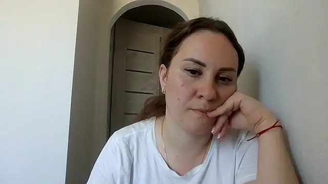 MeadowEyesn Live XXX chat
