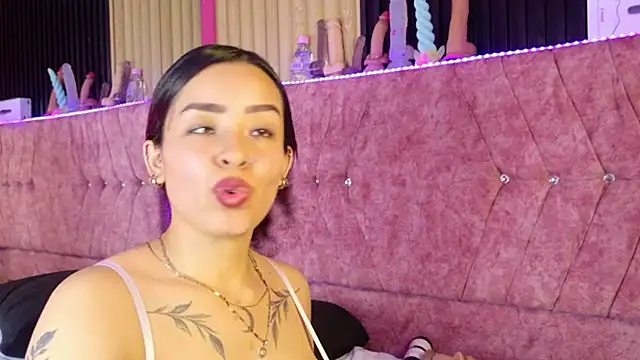 Mia_lopez_1 - bounces on the dildo