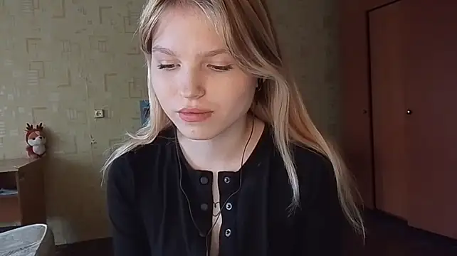 MargoTray - show my fit ass close