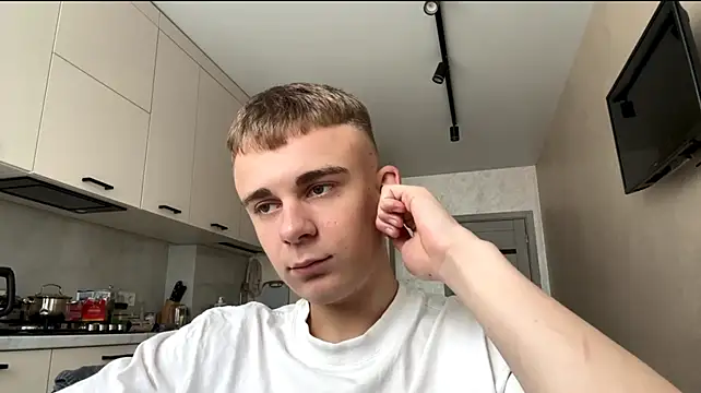 Онлайн чат XXX SoloFury