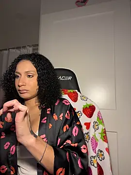 FerrariFrench – Naživo XXX chat