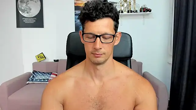 BrutusK08's Webcam Show