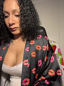 Chat +18 de FerrariFrench ao vivo