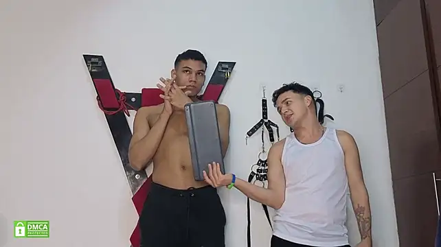 GoldenBoyDuo – Naživo XXX chat
