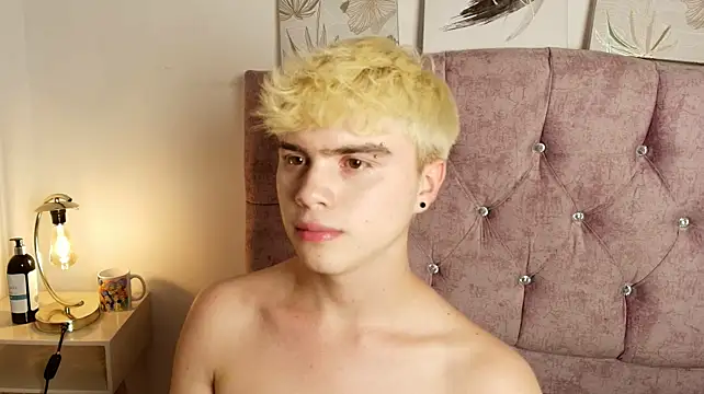 Chat +18 de Ian_Stone ao vivo