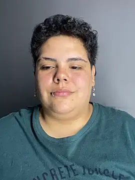 Chat XXX en directo de Hailey_Curvy