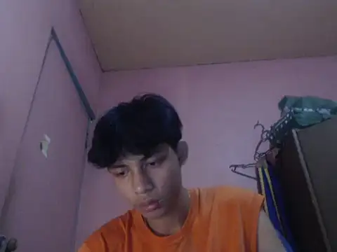Kyoshi_19 Adlı Modelin Canlı XXX Sohbeti
