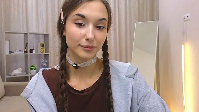 Belle_cute - open pussy+zoom