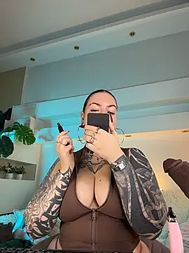 แชท XXX สดของ Tattitude_