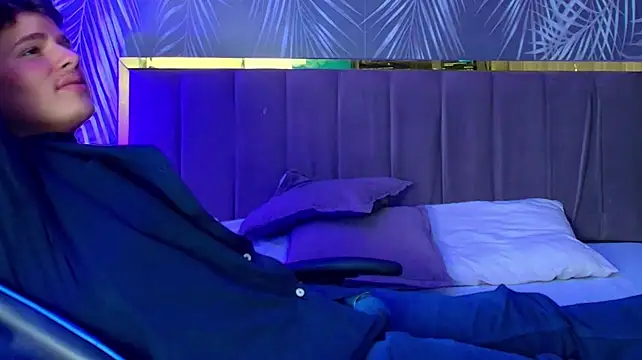 دردشة SEXYBOY_VC الجنسية المباشرة