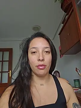 Pornografiti - I woke up very weet. You want my juice💦