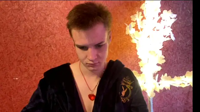 XXX chat uživo modela BigBabyMax