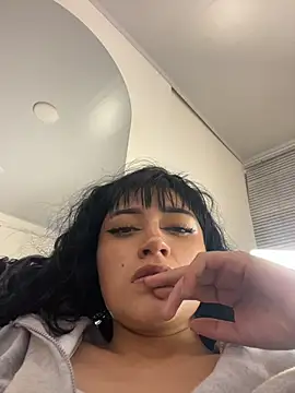 baby_akuma_ Adlı Modelin Canlı XXX Sohbeti