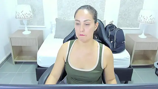 victoria_vallmonte 现场XXX聊天