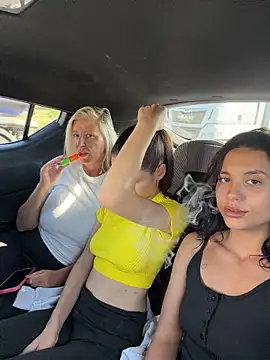 TUNDEROSE1 Live XXX-Chat