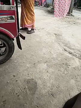 Hornybhabhi21 - Full nudu show outdoor