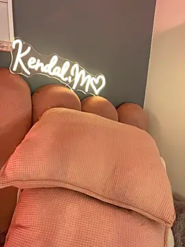 KendalMilleer Chat XXX in diretta