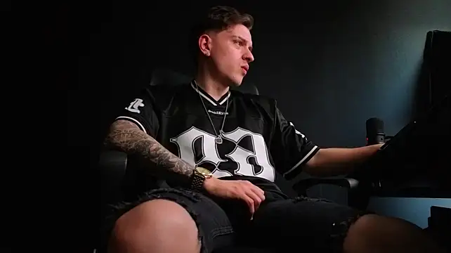 Chat XXX Live FelixStarkk