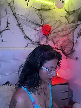 SamathaMay - FLASH TITS😍