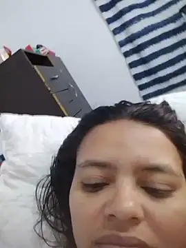 selena_foxy XXX чат на живо