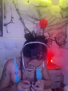 Chatroom XXX en direct de SamathaMay