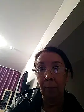 Chat XXX en directo de Celine_Faer1