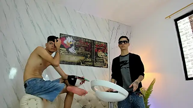 Chat XXX en directo de COOL_BOYS2